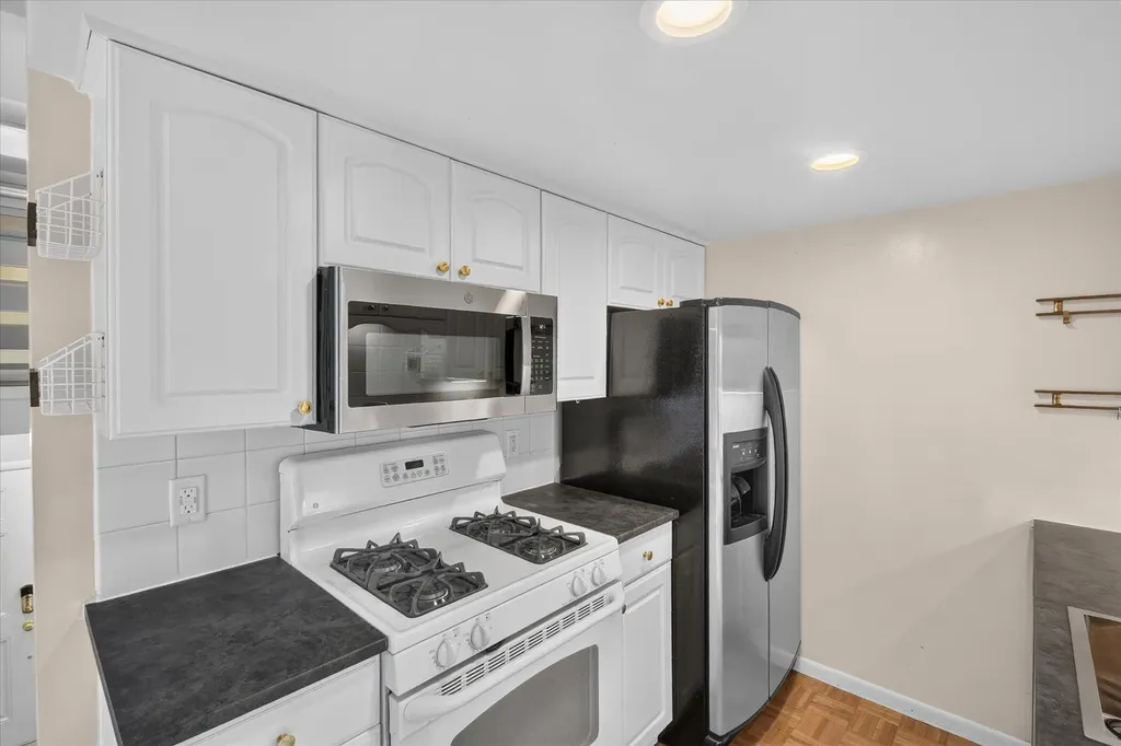 9579 Harbour Cove Court Ypsilanti Charter Township MI 48197