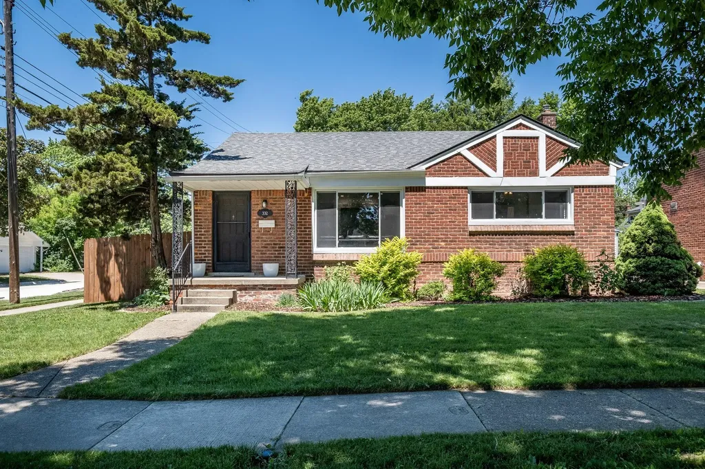 332 Normandy Road Royal Oak City MI 48073