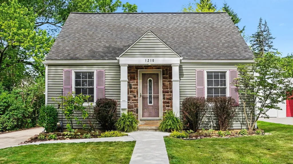 1210 Prescott Avenue Ann Arbor City MI 48103