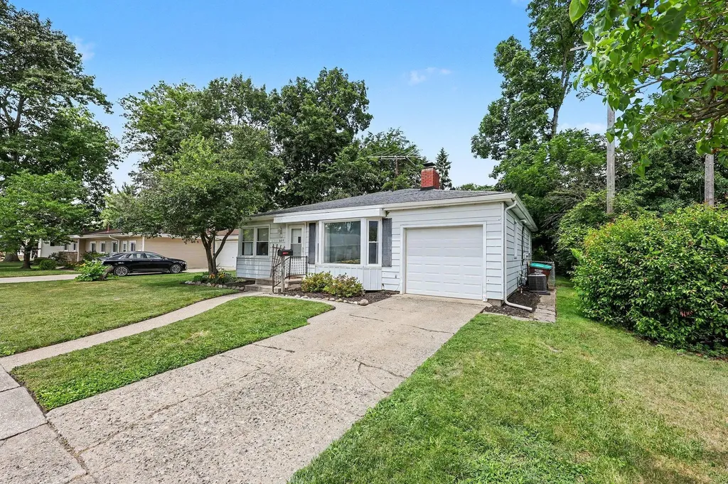 225 Smith Avenue Milan City MI 48160