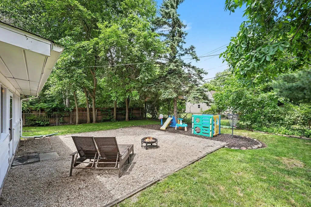 225 Smith Avenue Milan City MI 48160