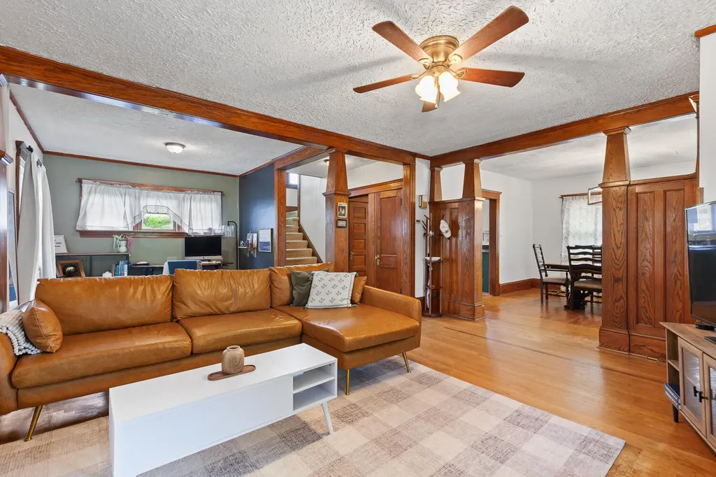 607 Harwood Street Jackson City MI 49203
