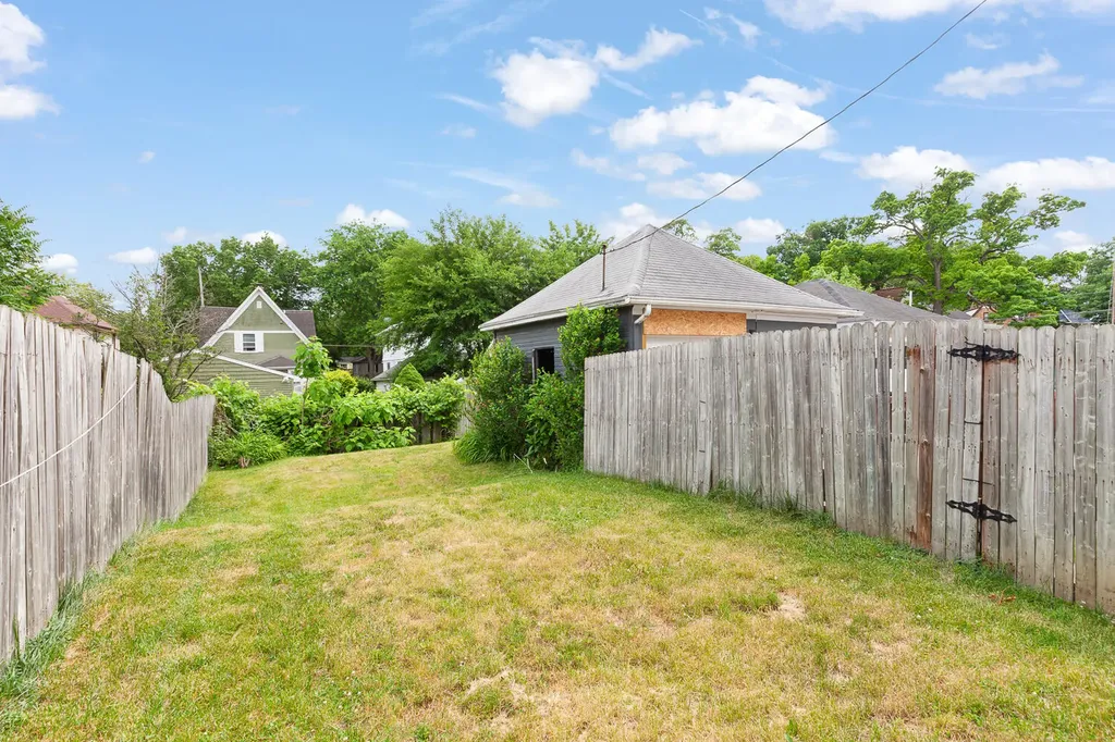 607 Harwood Street Jackson City MI 49203