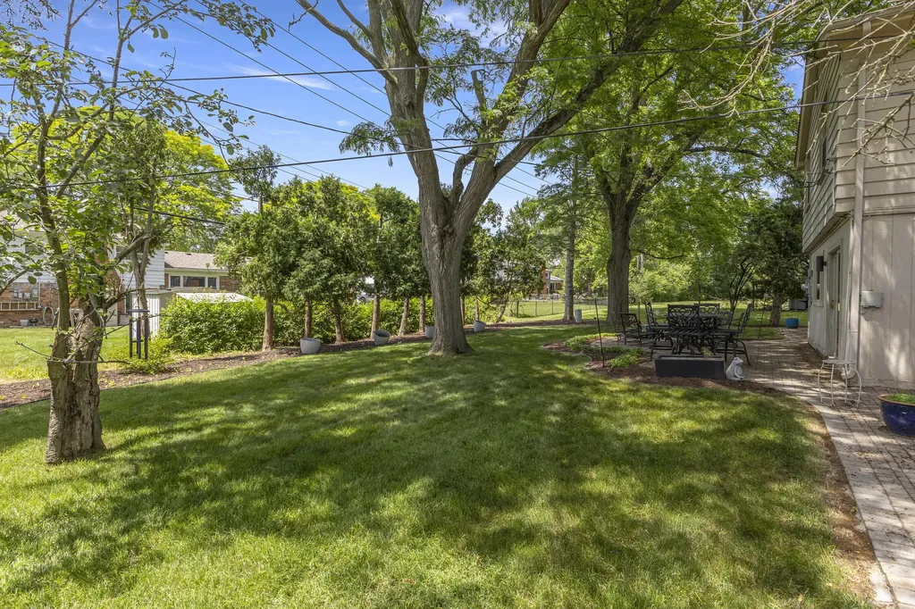26181 Middlebelt Road Farmington Hills City MI 48334