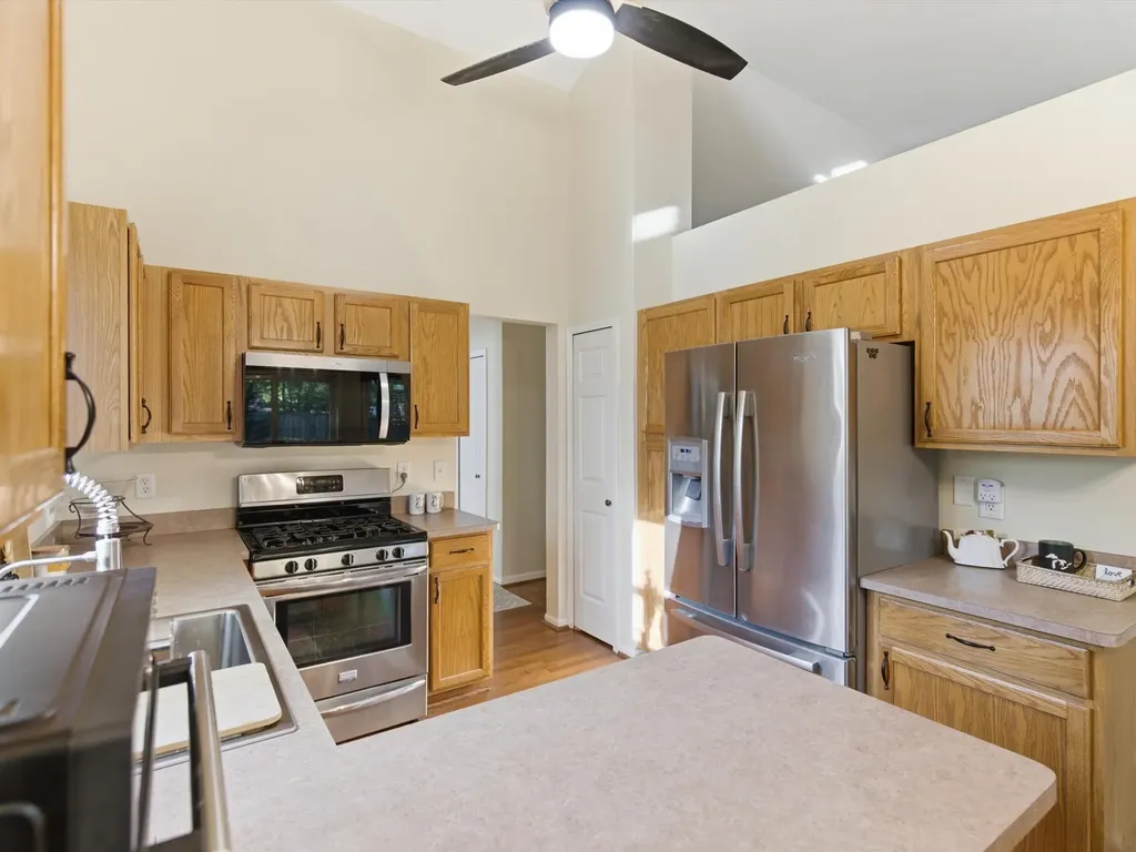 8473 Parkridge Drive Dexter City MI 48130