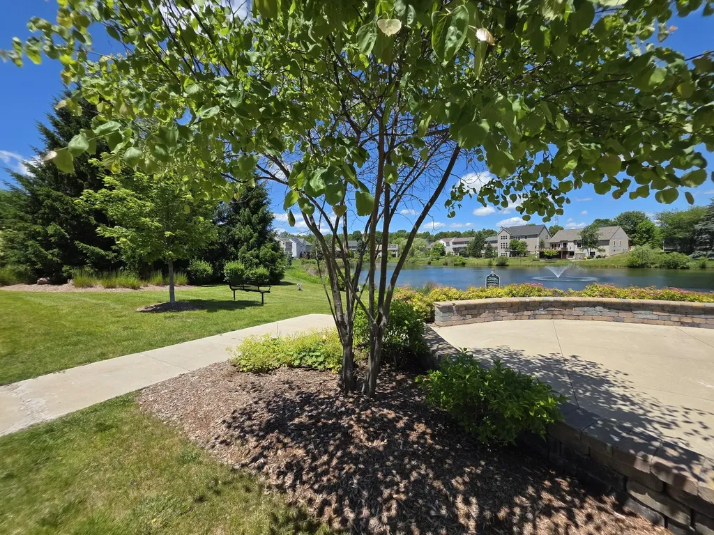 8473 Parkridge Drive Dexter City MI 48130