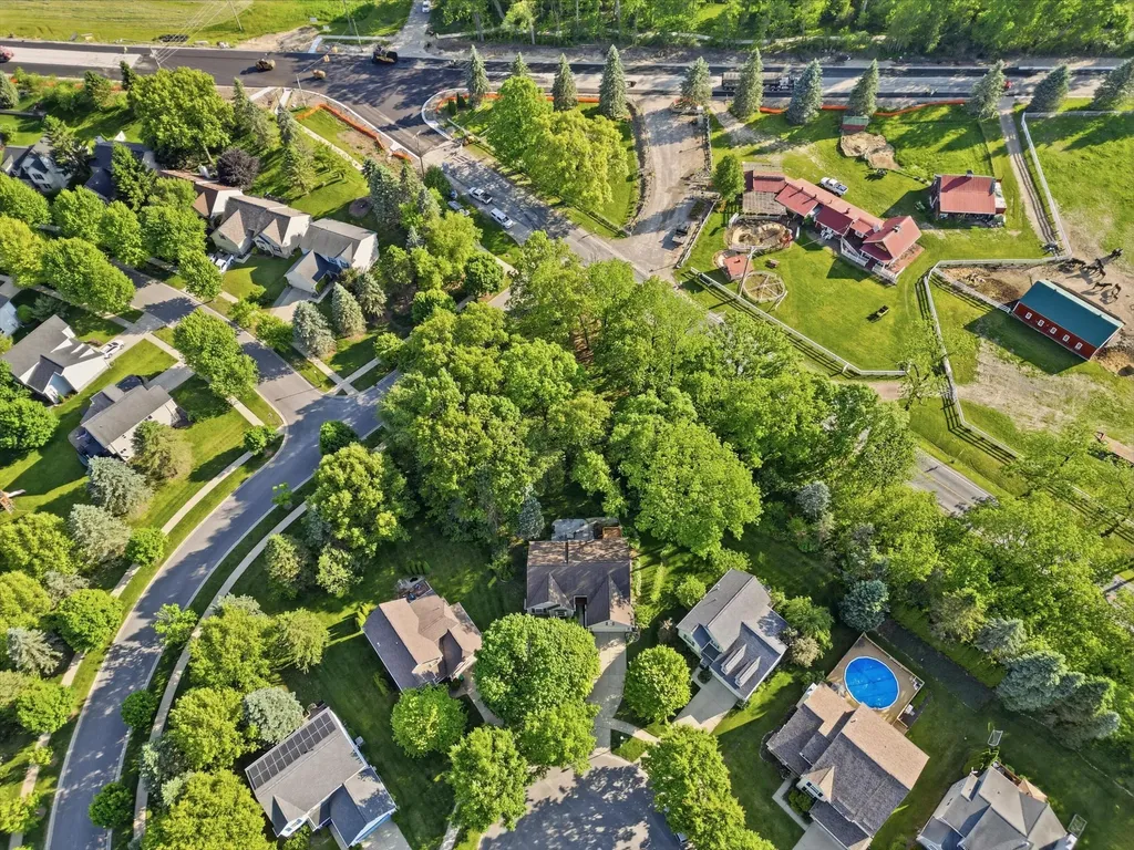 8473 Parkridge Drive Dexter City MI 48130
