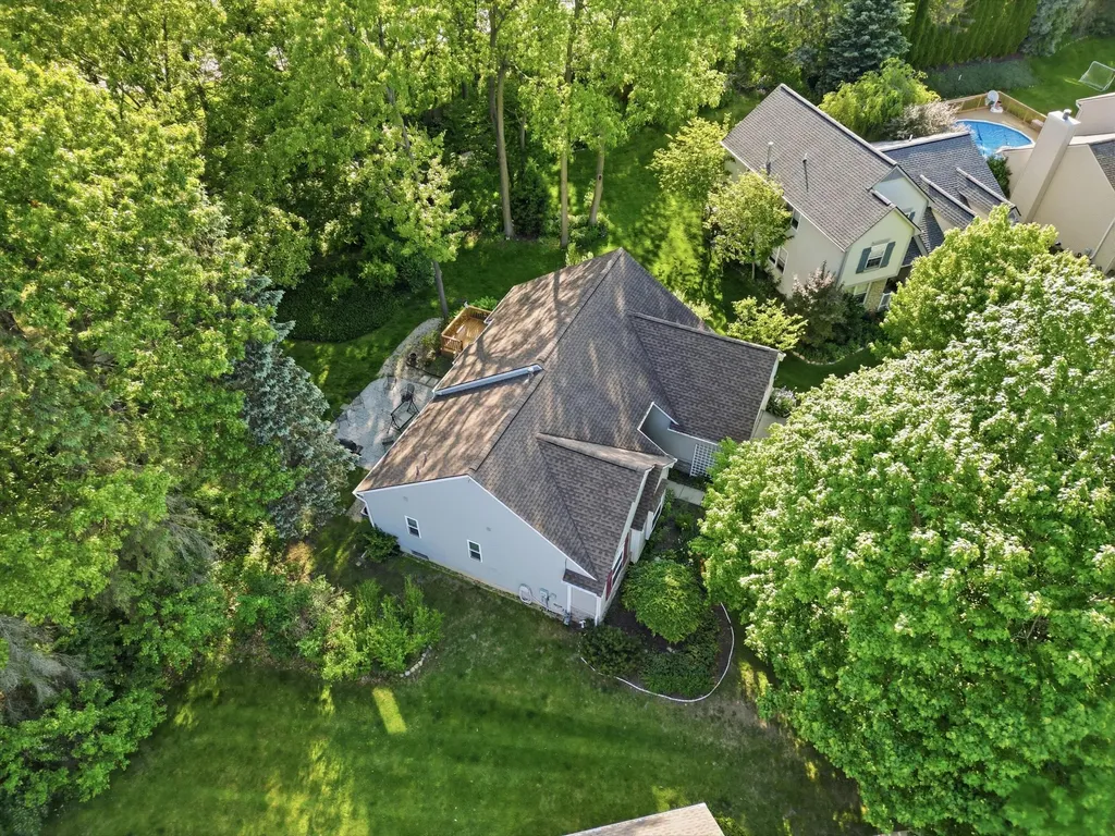 8473 Parkridge Drive Dexter City MI 48130