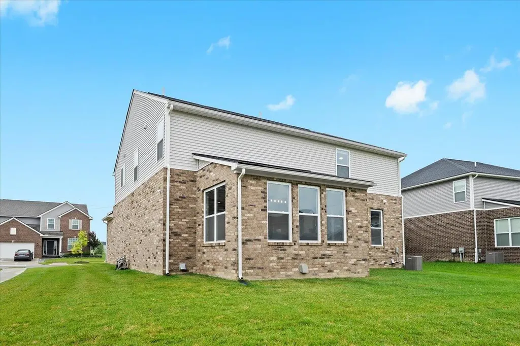 50975 Baileys Landing Canton Charter Township MI 48187