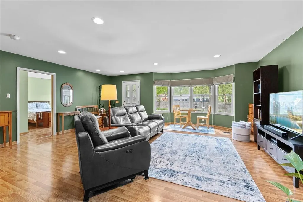 681 Archwood Drive Ann Arbor City MI 48103