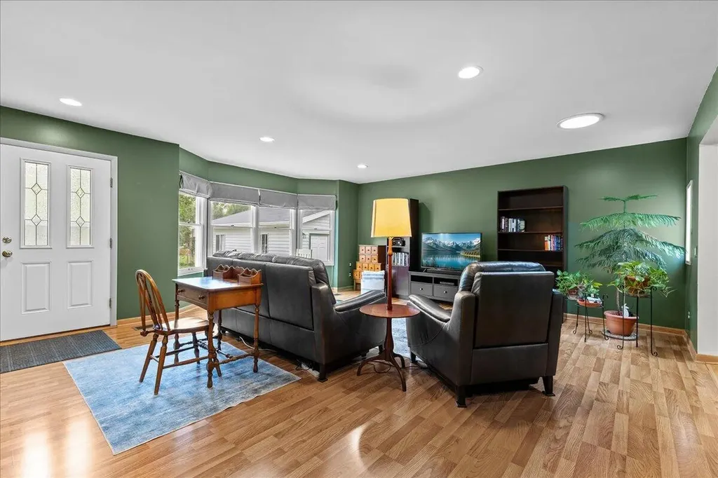 681 Archwood Drive Ann Arbor City MI 48103