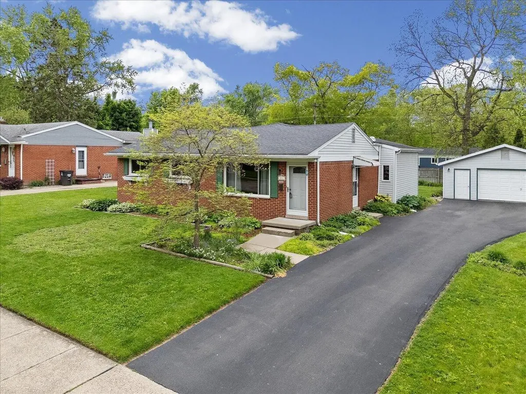 681 Archwood Drive Ann Arbor City MI 48103