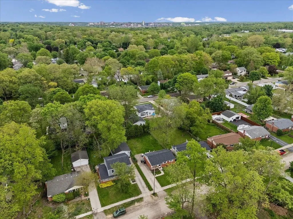 681 Archwood Drive Ann Arbor City MI 48103