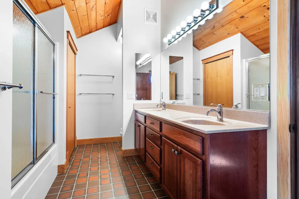 5665 Braun Road Saline Township MI 48176