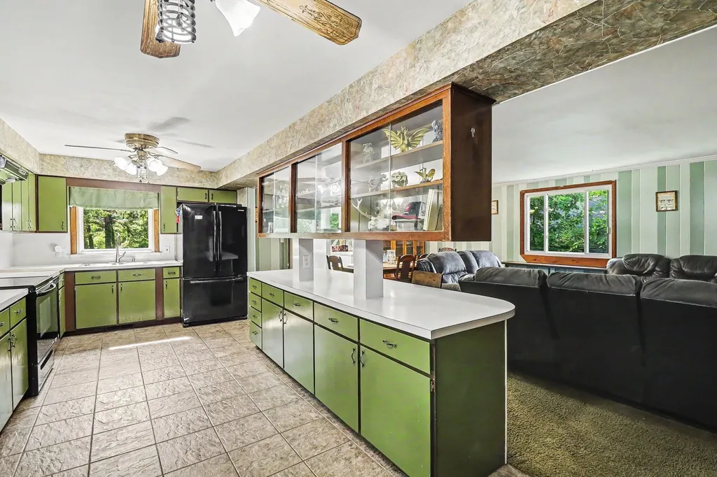 10624 Borgman Avenue Van Buren Charter Township MI 48111