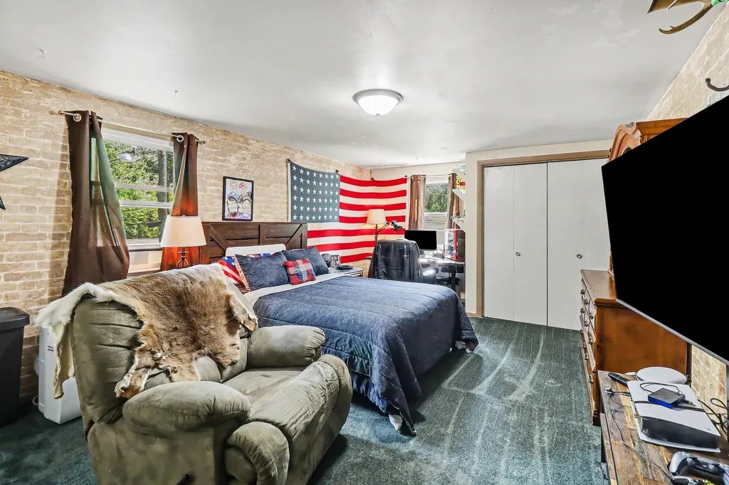 10624 Borgman Avenue Van Buren Charter Township MI 48111