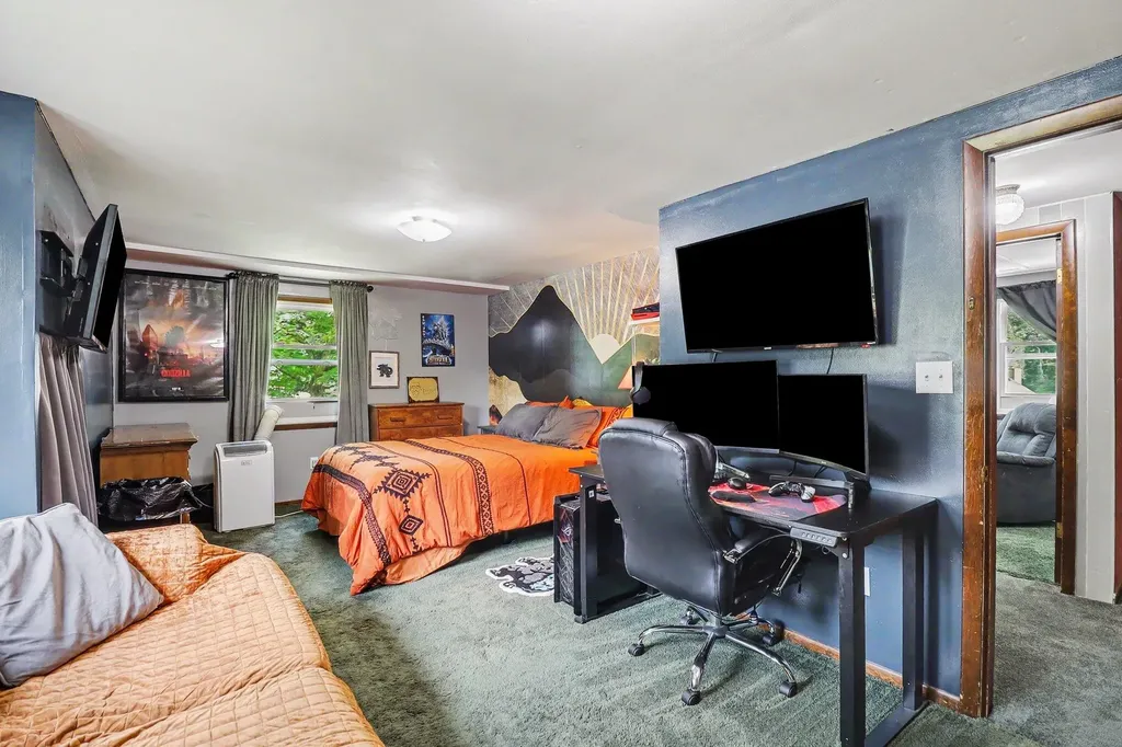 10624 Borgman Avenue Van Buren Charter Township MI 48111