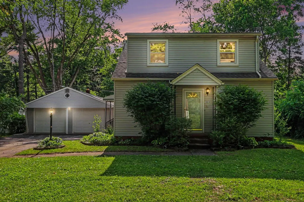 10624 Borgman Avenue Van Buren Charter Township MI 48111