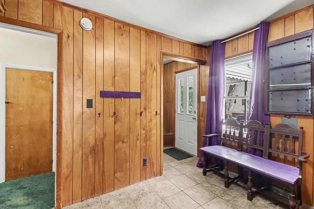 10624 Borgman Avenue Van Buren Charter Township MI 48111