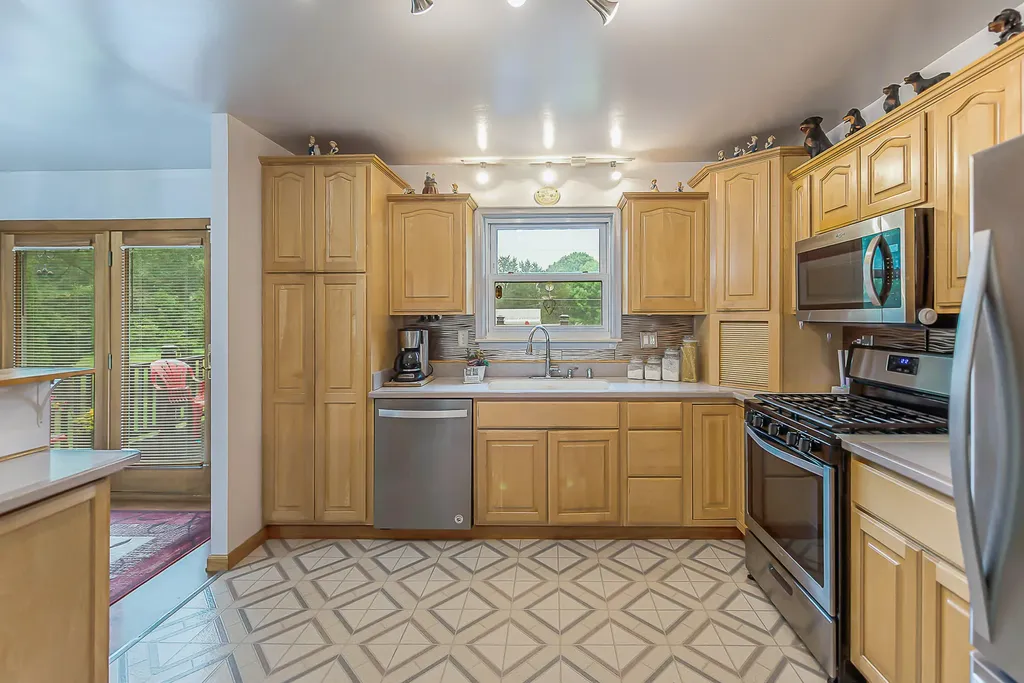 4338 Swarthout Road Hamburg Township MI 48169