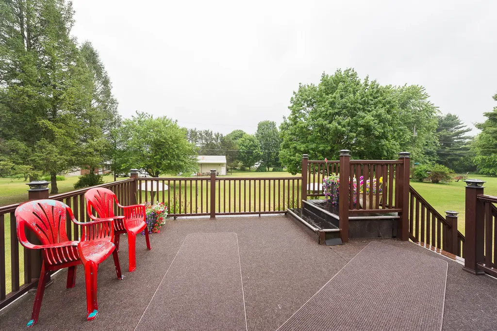 4338 Swarthout Road Hamburg Township MI 48169