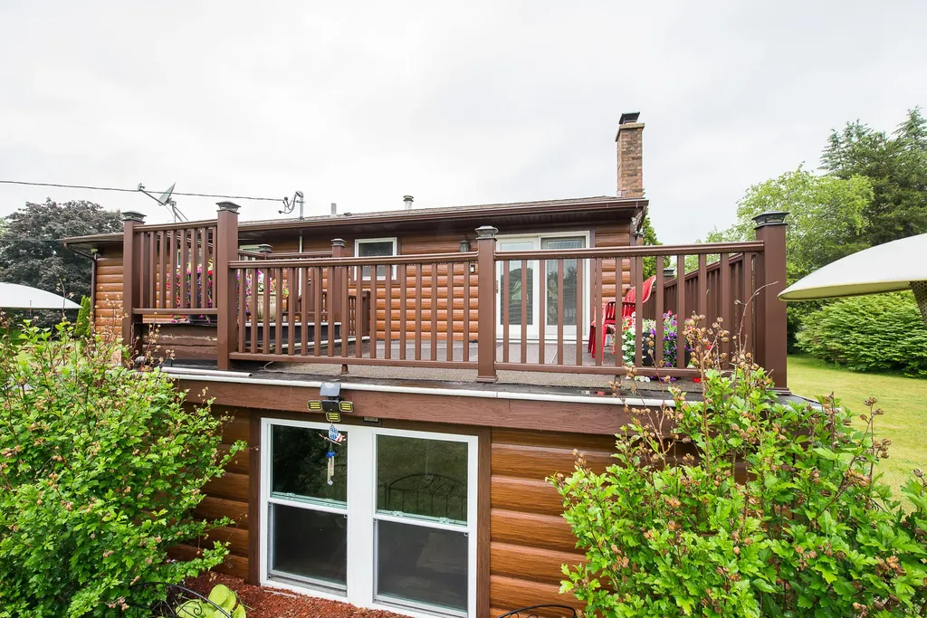 4338 Swarthout Road Hamburg Township MI 48169