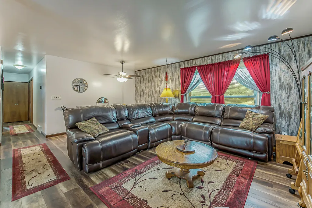 4338 Swarthout Road Hamburg Township MI 48169