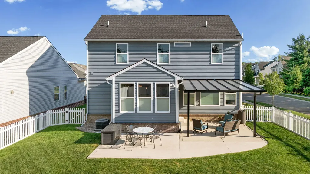 3088 Madison Street Wixom City MI 48393