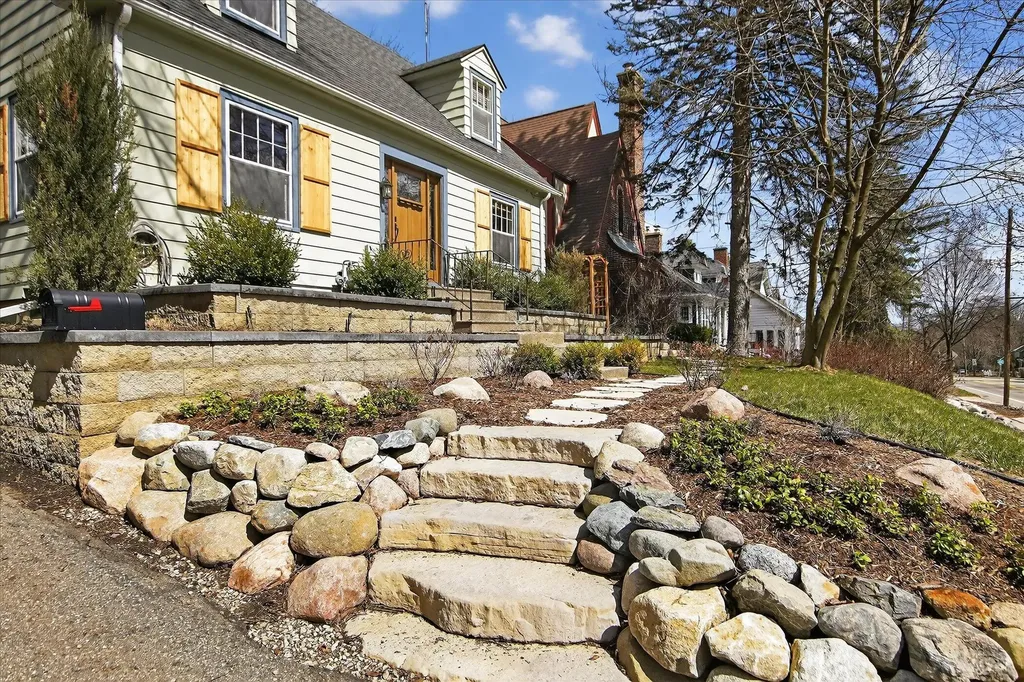 1732 Jackson Avenue Ann Arbor City MI 48103
