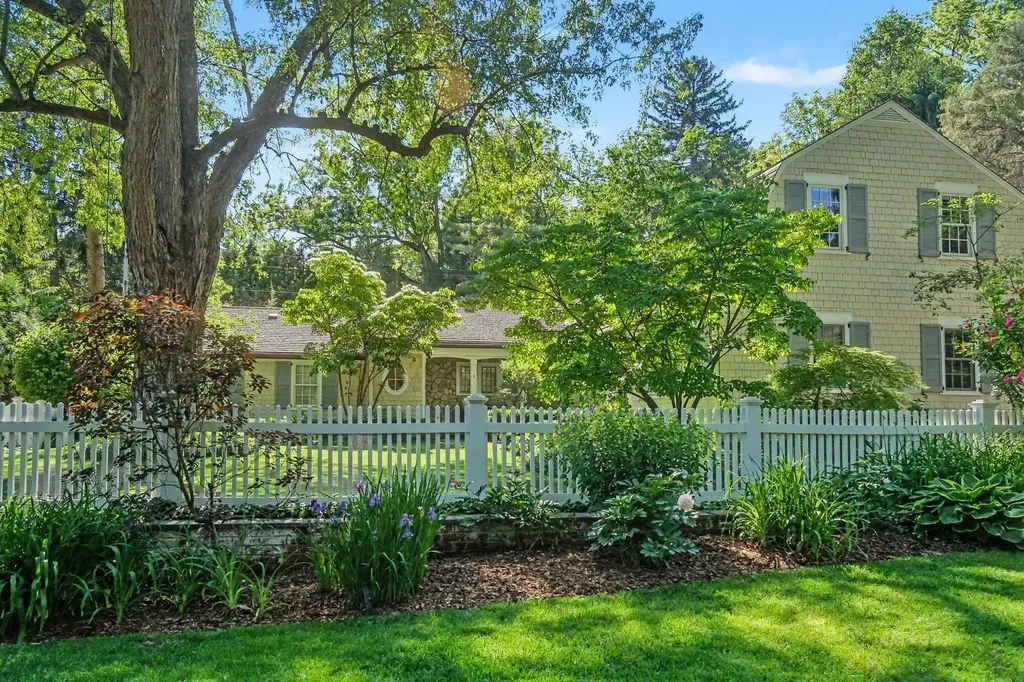540 Rock Creek Drive Ann Arbor Charter Township MI 48104