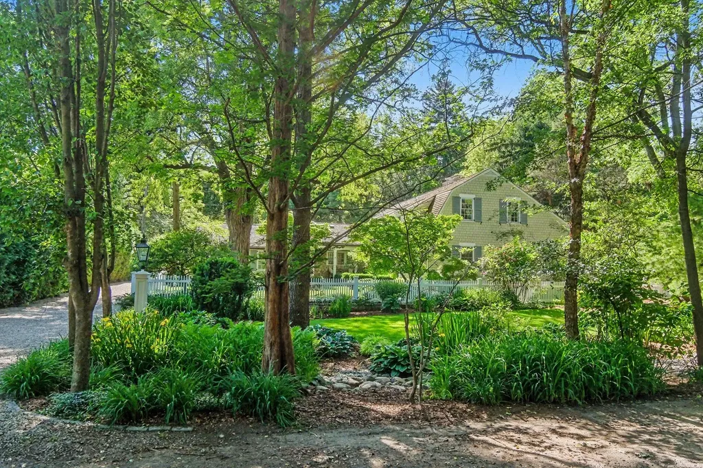 540 Rock Creek Drive Ann Arbor Charter Township MI 48104