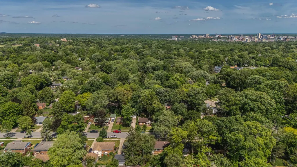 1025 Western Drive Ann Arbor City MI 48103