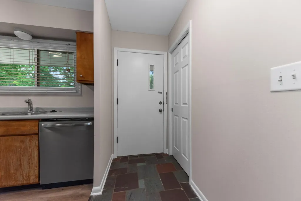 1025 Western Drive Ann Arbor City MI 48103