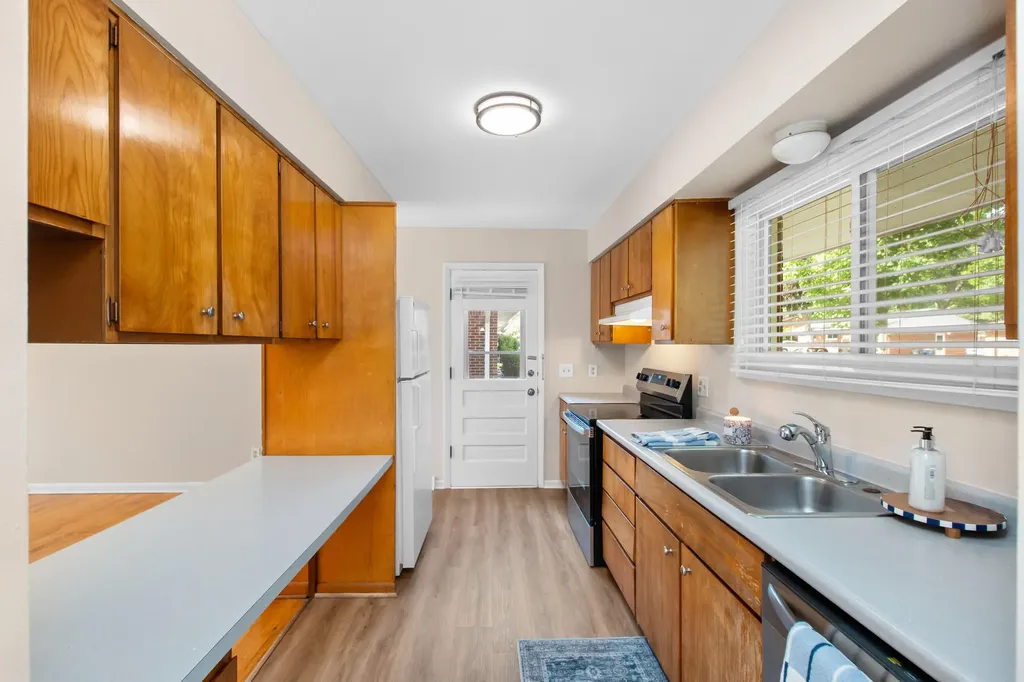 1025 Western Drive Ann Arbor City MI 48103