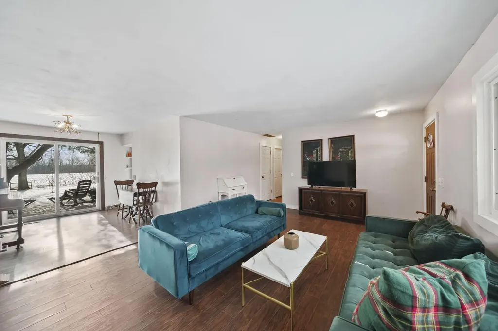 6112 Bemis Road Augusta Charter Township MI 48197