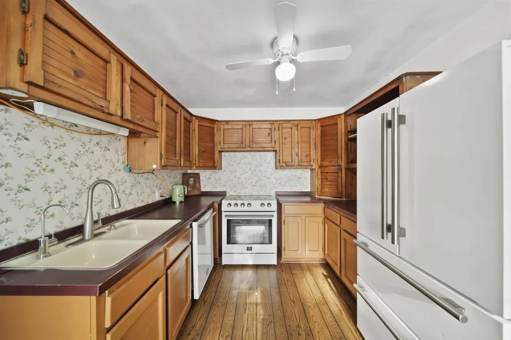 6112 Bemis Road Augusta Charter Township MI 48197