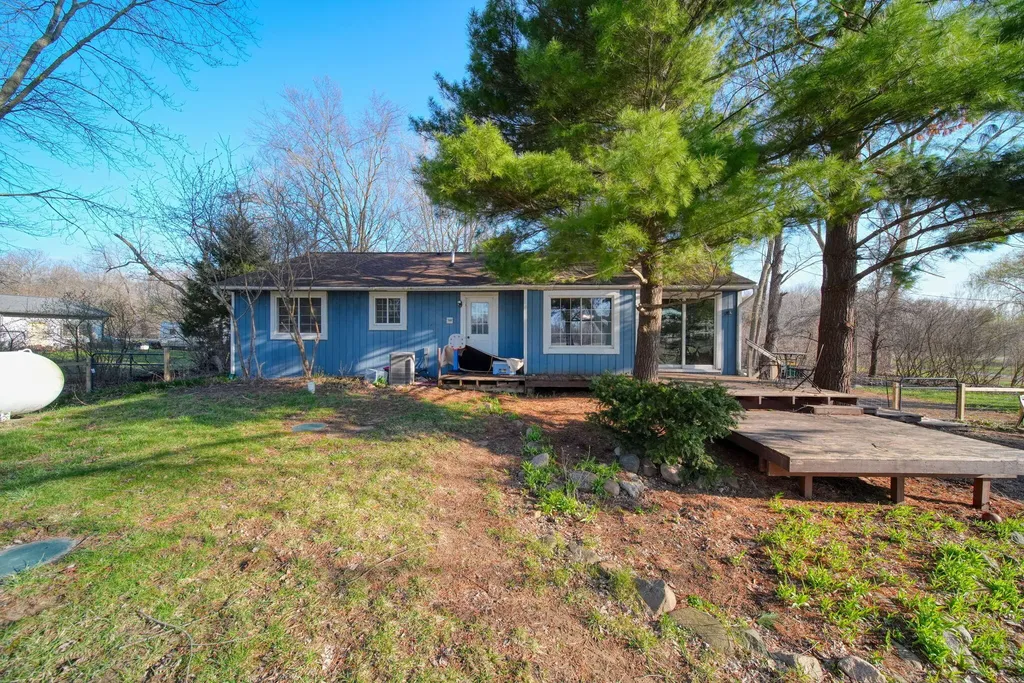 6112 Bemis Road Augusta Charter Township MI 48197