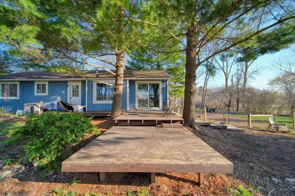 6112 Bemis Road Augusta Charter Township MI 48197