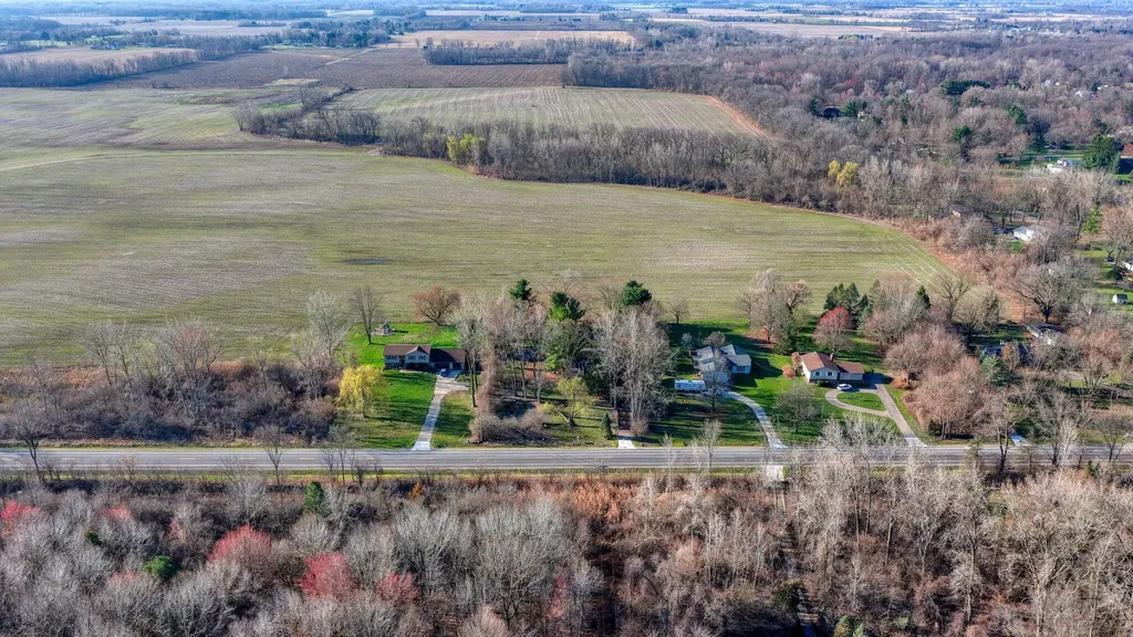 6112 Bemis Road Augusta Charter Township MI 48197