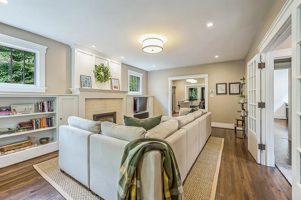 1303 S Forest Avenue Ann Arbor City MI 48104