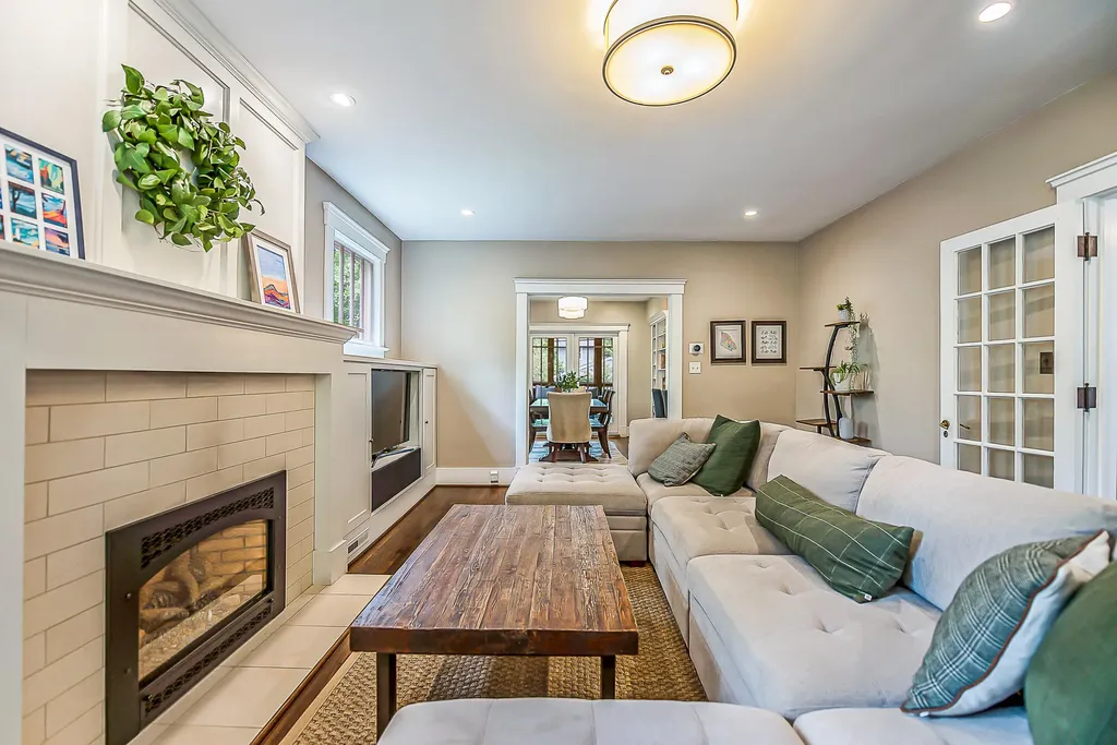 1303 S Forest Avenue Ann Arbor City MI 48104