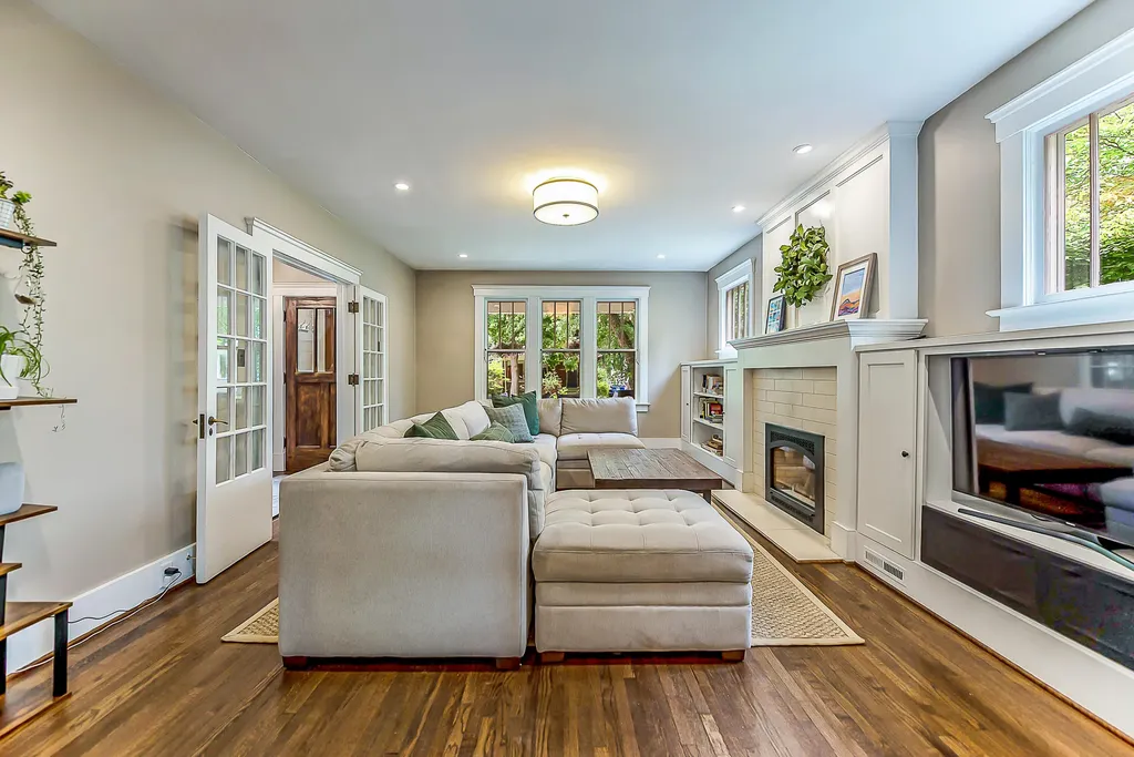 1303 S Forest Avenue Ann Arbor City MI 48104