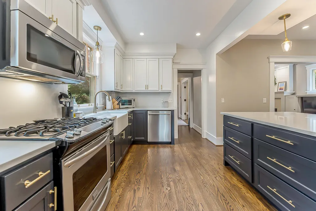 1303 S Forest Avenue Ann Arbor City MI 48104