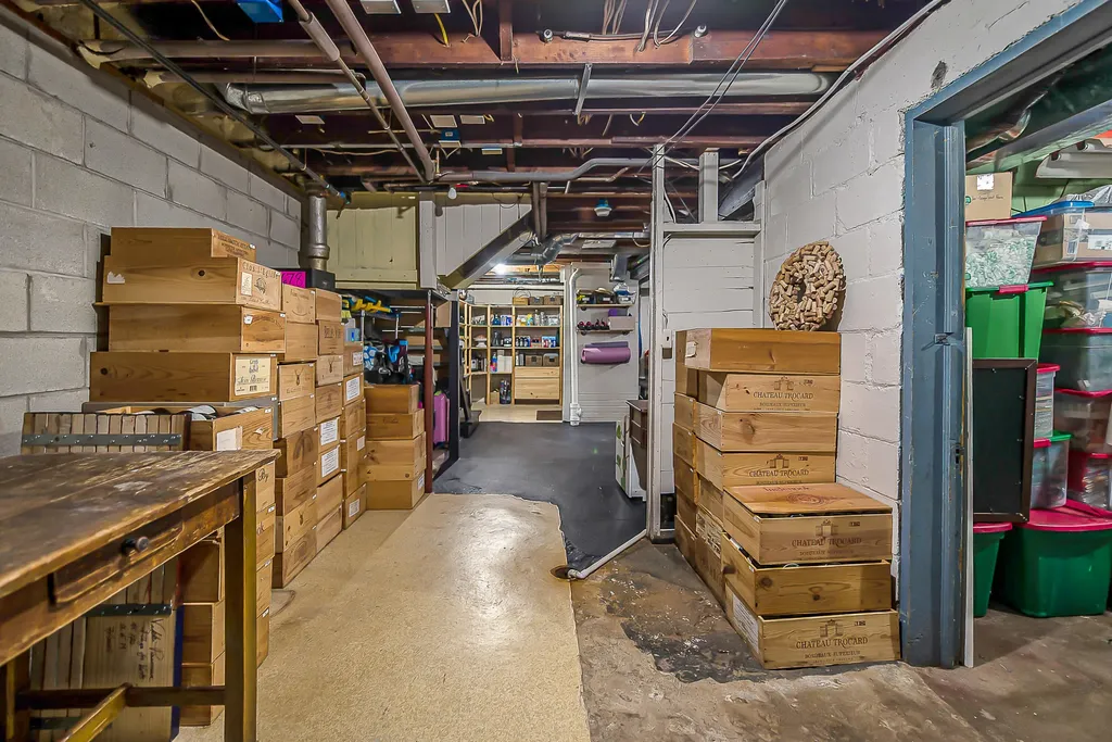 1303 S Forest Avenue Ann Arbor City MI 48104