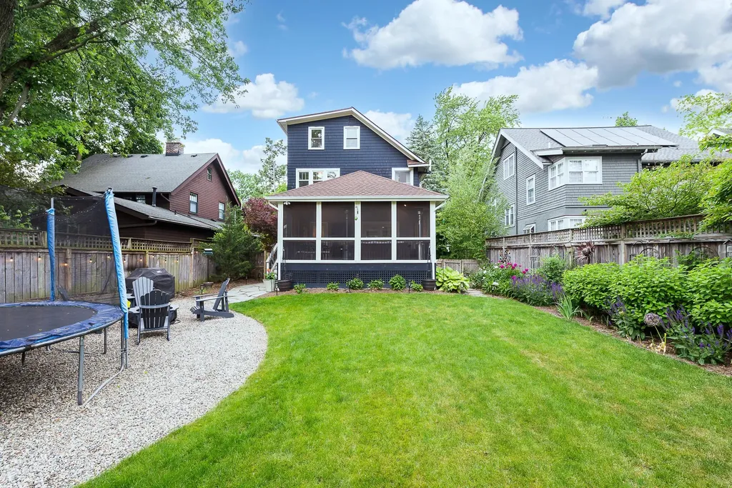 1303 S Forest Avenue Ann Arbor City MI 48104
