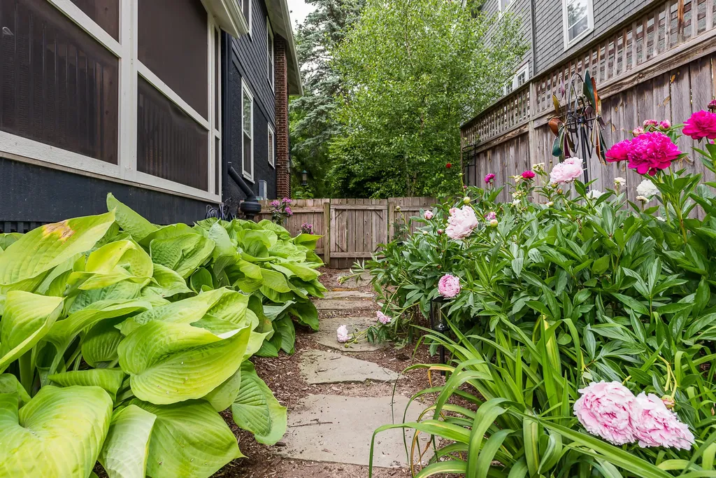 1303 S Forest Avenue Ann Arbor City MI 48104