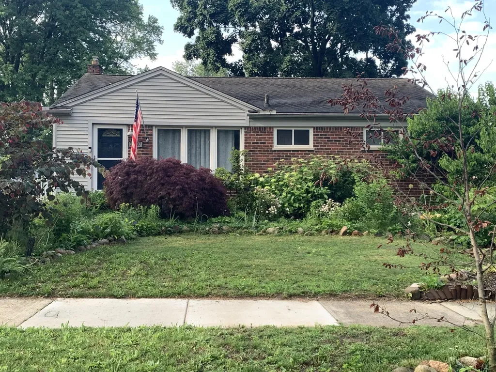 30207 Westfield Street Livonia City MI 48150