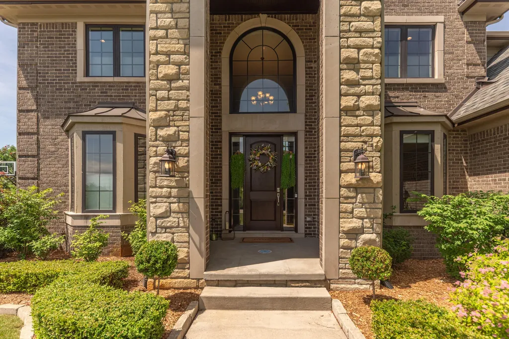 2376 Westbrooke Circle S Ann Arbor Charter Township MI 48105