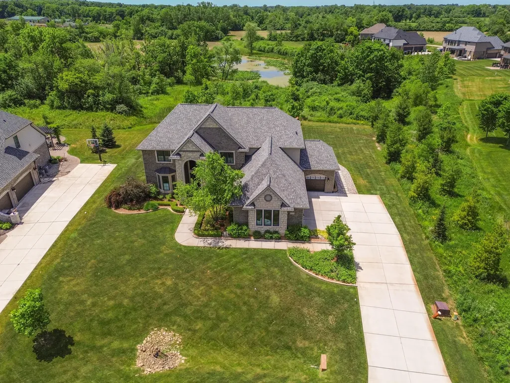 2376 Westbrooke Circle S Ann Arbor Charter Township MI 48105