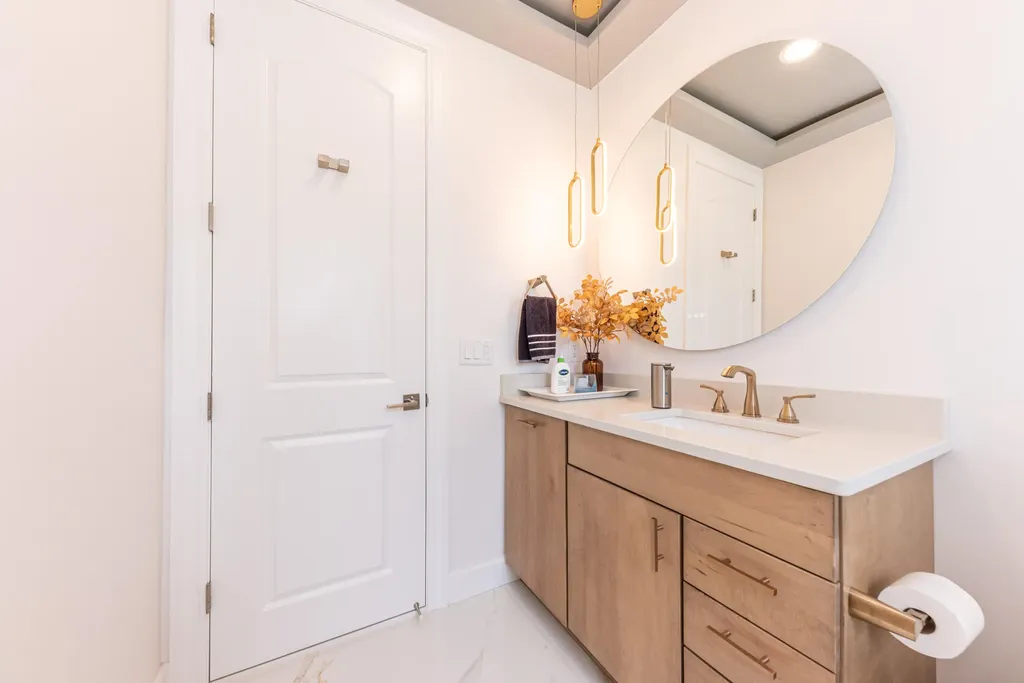 2376 Westbrooke Circle S Ann Arbor Charter Township MI 48105